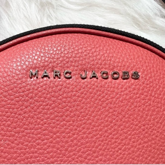 New! MARC JACOBS Logo The Rewind Leather Crossbody Bag in Salmon Pink - Picture 6 of 14